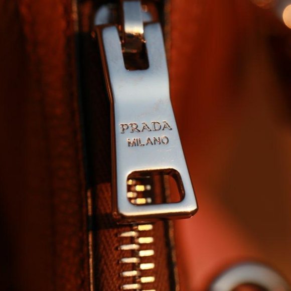 Prada handbag!! - Picture 9 of 10